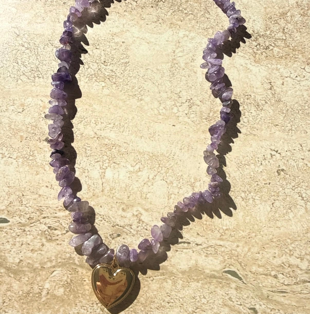 collar amatistas con corazón