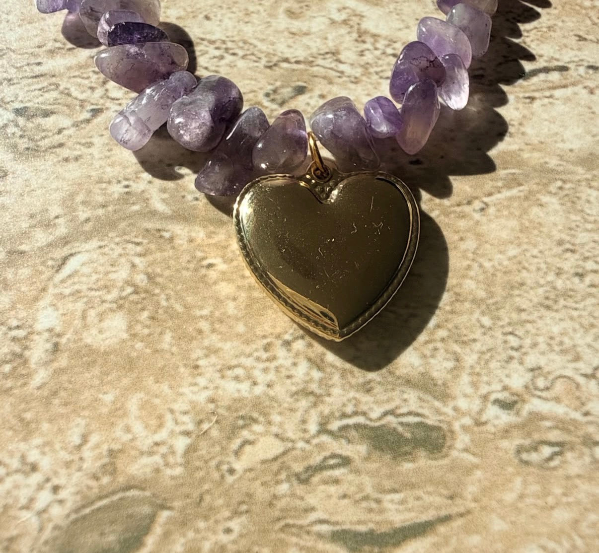 collar amatistas con corazón