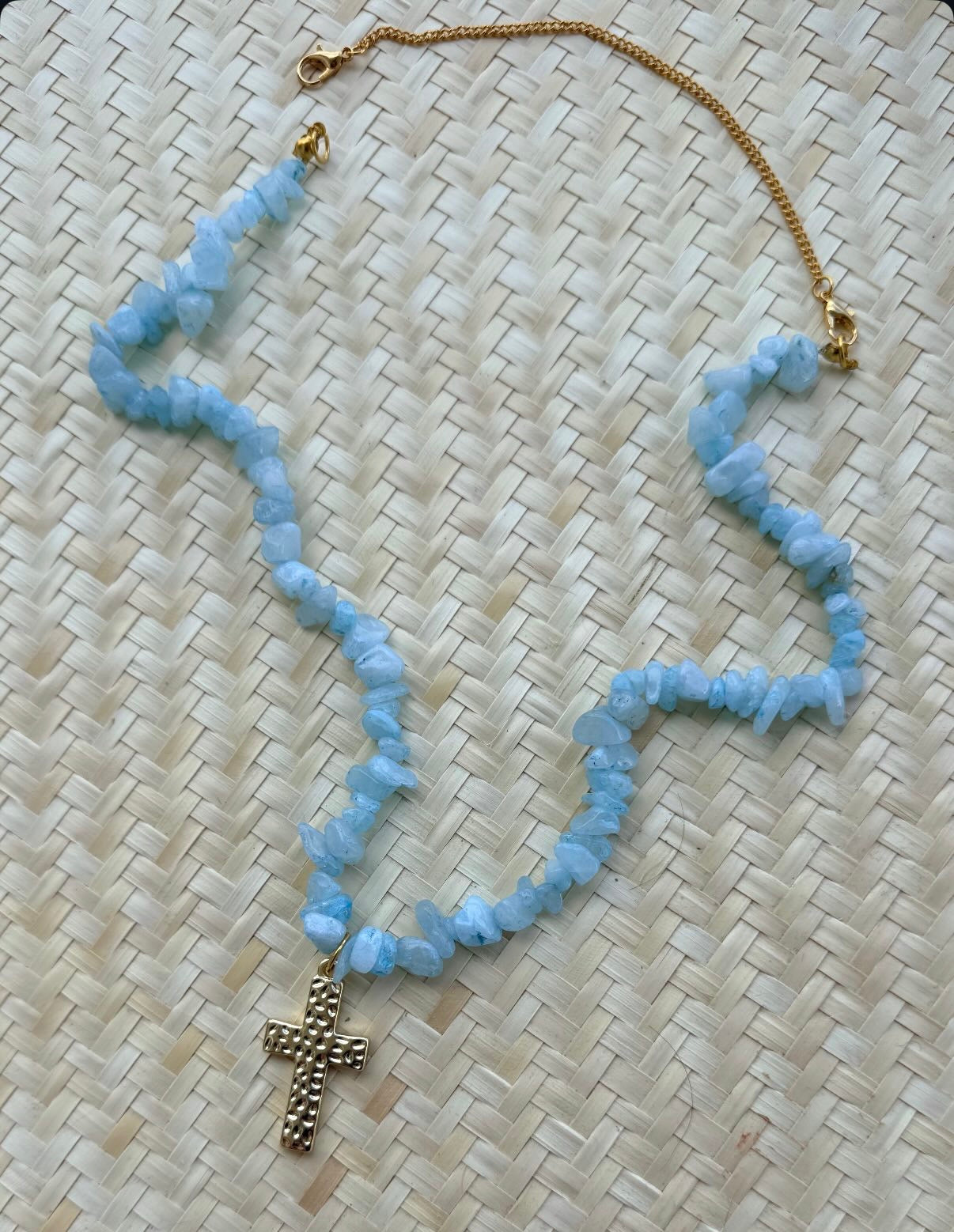 Collar cruz in blue