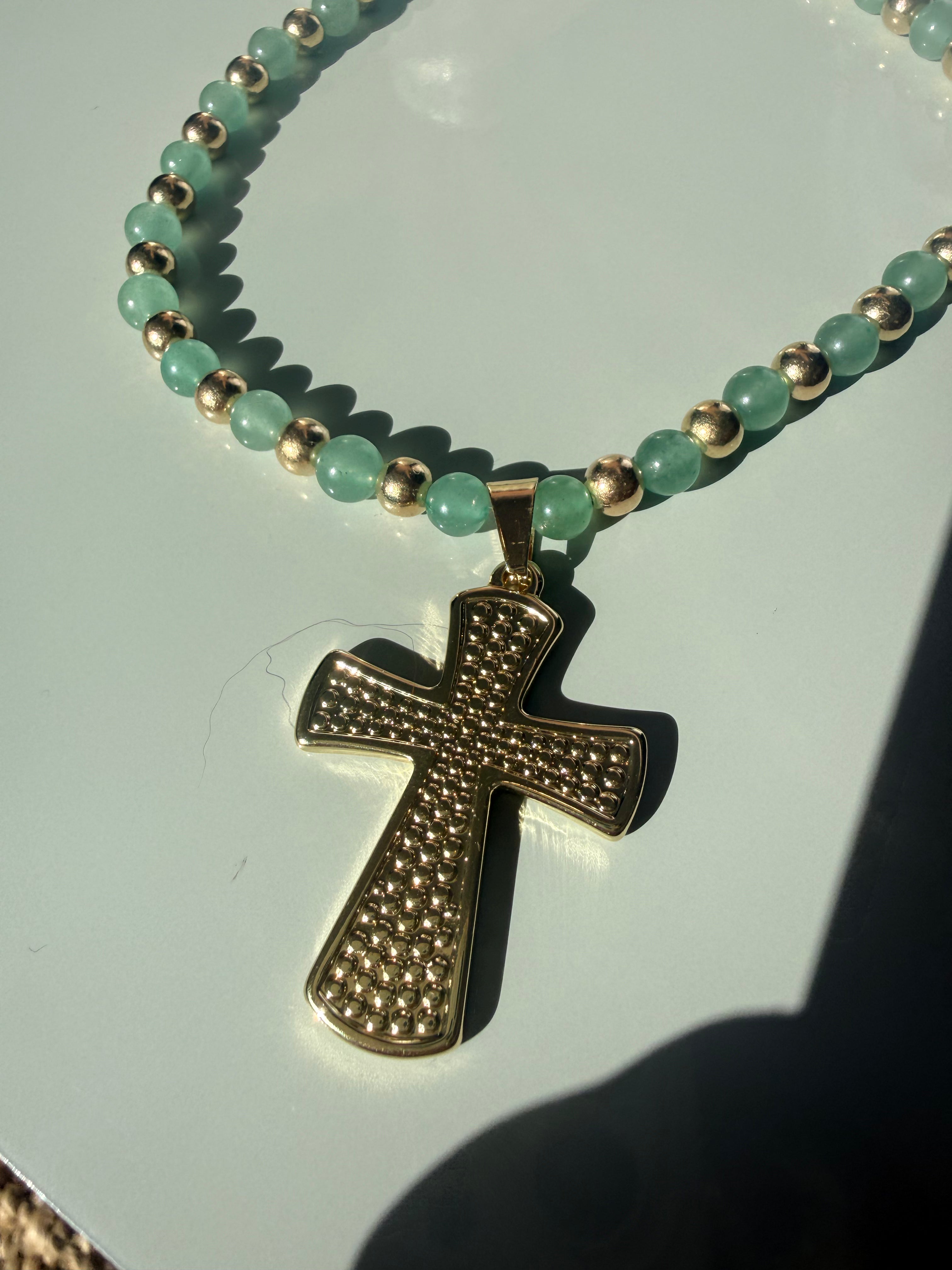 Collar Verde Santo